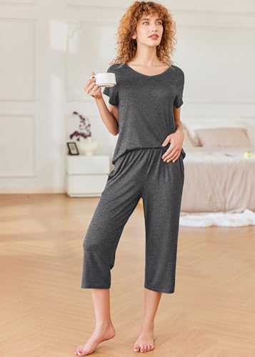 Ekouaer Pajamas for Women Set Short Sleeve Pj Sets Pullover Tops & Capri Pants 2 Piece Sleepwear Loungewear S-XXL2