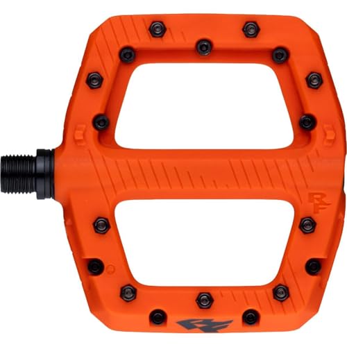 Pédales Race Face Chester orange avec picots acier amovibles pour grip VTT ultime
