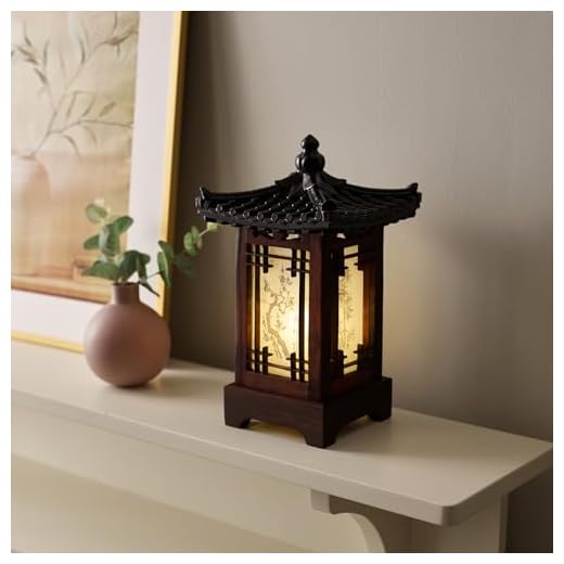 Snidad trälampa handgjord lampa traditionell koreansk pagod design art deco lykta brun asiatisk orientalisk sängkant sovrum accent ovanlig bordslampa