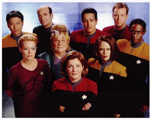 Jeri Ryan signed autographed 8x10 Photo Star Trek Voyager Seven of Nine