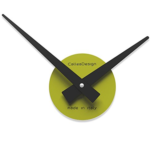 CalleaDesign Botticelli Wanduhr, personalisierbar, klein Cedargrün Cover