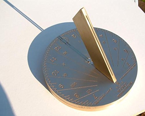 Reloj de sol Londres con base cuadrada en bronce envejecido original 3