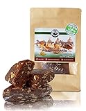 🌱 SABOR: Tanto el higo de la variedad calabacita, las almendras como la miel son de origen español. Cuidamos nuestro producto desde el control de cada cultivo hasta que llega al consumidor final. Sabor es muy aromático y dulce. Ideal para agregar a tus postres, comer solo, o dar un toque particular a tus platos. Puedes combinarlo con quesos. En Manolhigos no añadimos azúcares, por lo que el contenido de azúcar que refleja la información nutricional es el natural.