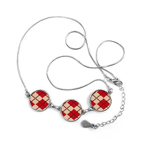 Collier tricot nordique rouge et marron pour sublimer vos tenues d'automne