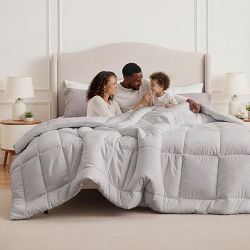 Image of Bedsure Comforter Duvet Insert - Quilted Comforters Oversize Queen, All Season Duvet, GentleSoft Down Alternative Bedding, with 8 Tabs, Gifts for Women /Men, Light Grey, Oversize Queen 98 x 98 Inches