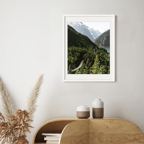 Image of upsimples 18x24 Picture Frame, Display Pictures 16x20 with Mat or 18 x 24 Without, Wall Hanging Poster Frames, White, 1 Pack