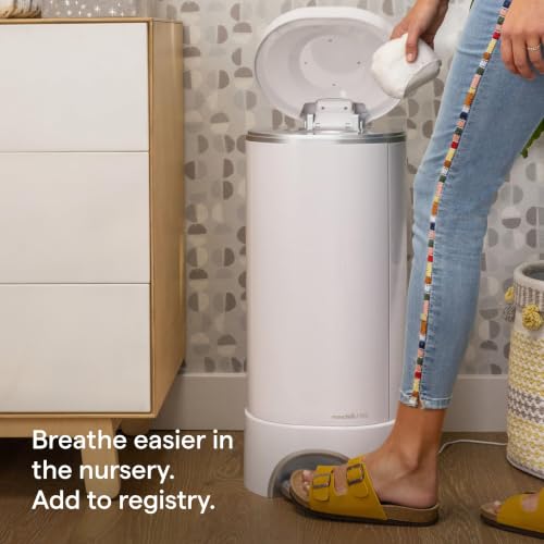Munchkin® UV Snap, Seal & Toss™ Diaper Pail Refill Bags, Holds up to 600 Newborn Diapers, 20 Pack - image 8
