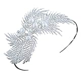 Estilo clásico y elegante con decoración de hojas de strass.