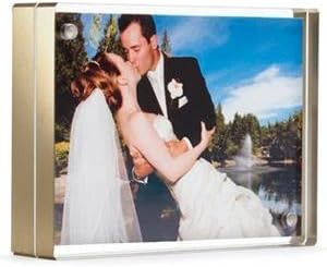The original acrylic MAGNET FRAME with Metallic-Gold edge by Canetti - 3.5x5