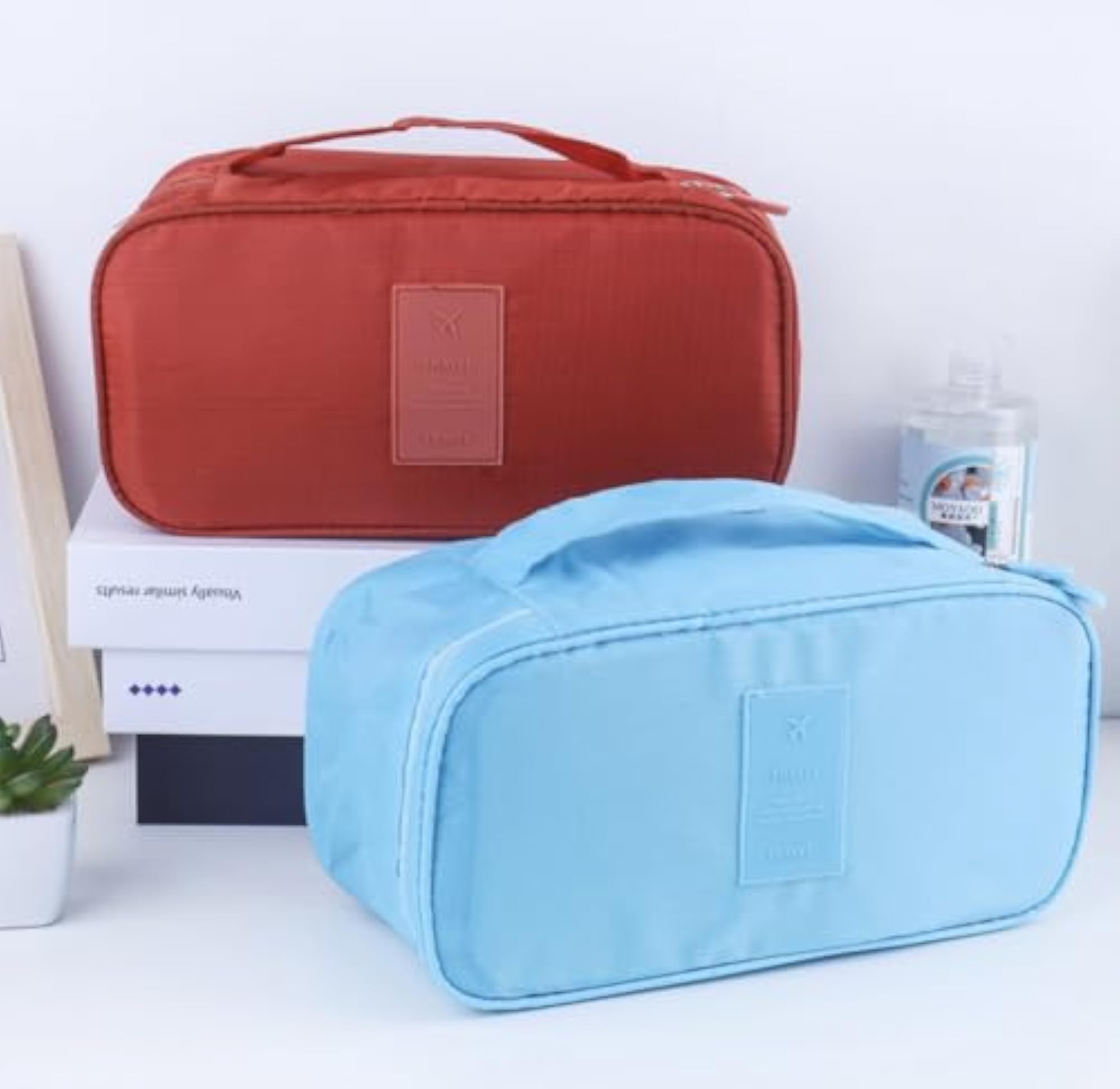 Portable Travel Organizer Bag - Compact Storage for Essentials