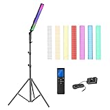 Efecto de iluminación multifuncional y maravilloso: La barra de luz RGB se puede usar como luz de video portátil o montarse en el soporte de luz para llenar la luz en su toma. Es perfecto para la toma de retratos, la fotografía de bodas, la toma de productos, YouTube, la grabación de videos y más