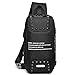 VARLIVOO Hommes Sling Bag avec USB Port Sac de Poitrine Le Mot de Passe Sacs à Bandoulière pour Hommes Crossbody Bag Travail Sport Rivet Sling Sac à Dos Imperméable Polyester Noir