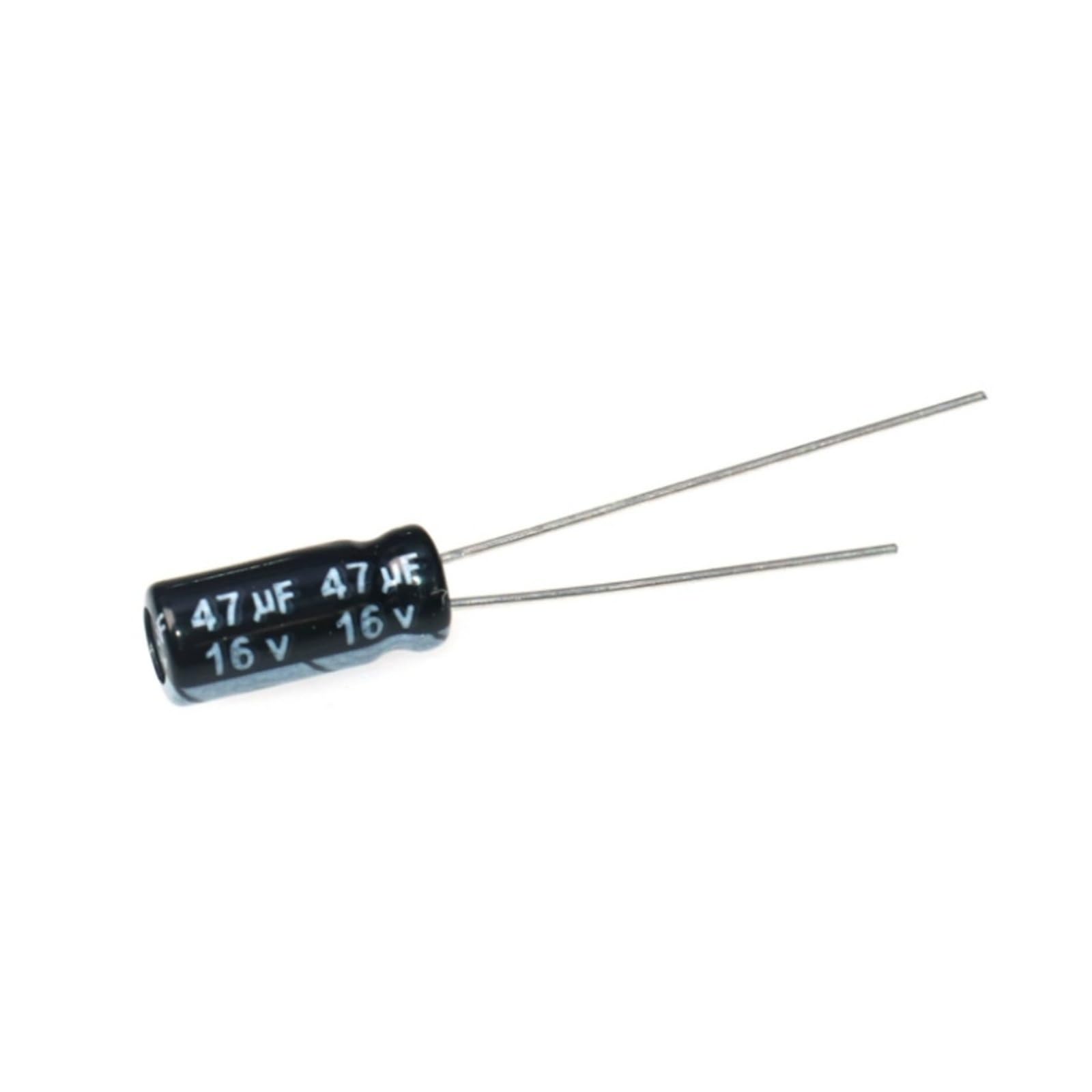 Condensateur 16V 47uF aluminium pour réparer une carte mère en panne et supprimer les parasites