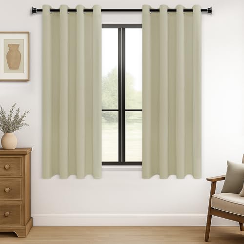 MRTREES Cortina Habitacion Opaca Termica 2 Piezas 140×145cm Cortinas Salon Moderno Aislantes Frío Calor Luz Cortinas Cortas para Ventana Dormitorio Infantil Bebe Niños Beige con Ojales