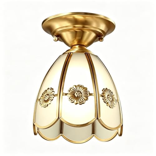 Plafonnier vintage laiton et verre floral pour illuminer chaleureusement votre entrée
