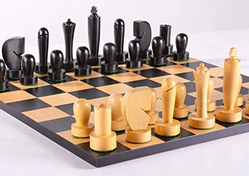 Pièces d'échecs Berliner 19ème siècle en buis pour sublimer votre salon