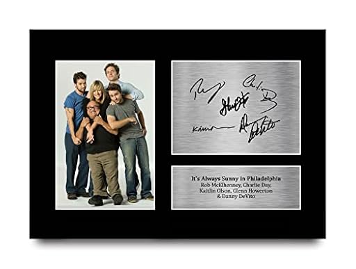 HWC Trading A4 Rob McElhenney, Charlie Day, Kaitlin Olson Always Sunny Philadelphia Los Regalos Imprimieron La Imagen Firmada Del Autógrafo Para Los Fans De La Demostración De Serie De Televisión | Ya disponible en tu tienda friki favorita! En mundofriki.es!