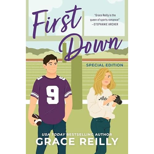 First Down: A Fake Dating Sports Romance (Beyond the Play Book 1) (English Edition)