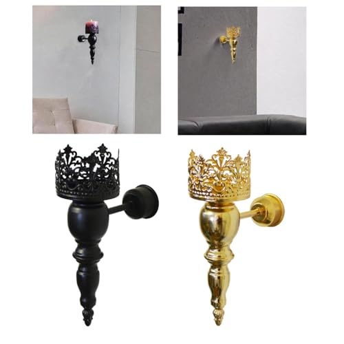 Bougeoirs muraux dorés pour illuminer un salon sombre