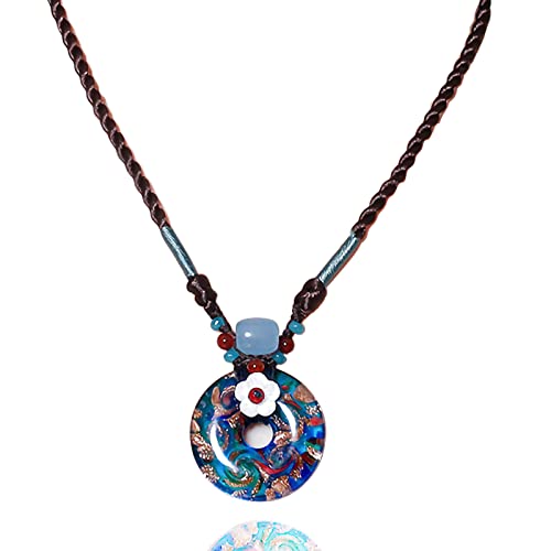 Collier vintage pour femme idéal au quotidien avec son pendentif émaillé rétro