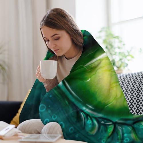 Couverture de canapé yeux de dragon vert : l'accessoire idéal pour vos soirées cocooning - 8
