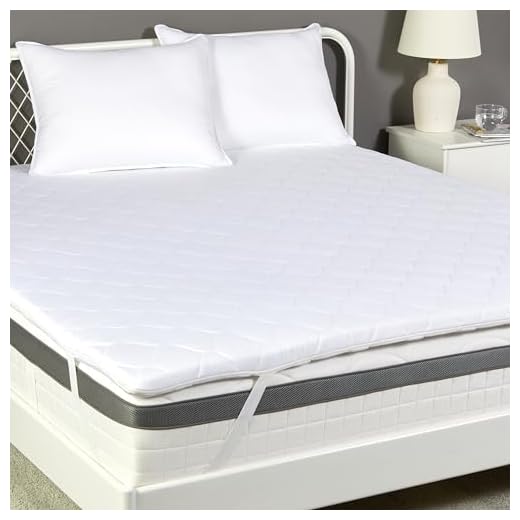 Topper memory 10 Amazon Basics Coprimaterasso in memory foam, con rivestimento lavabile, 140 x 200 x 6 cm, Colore: Bianco