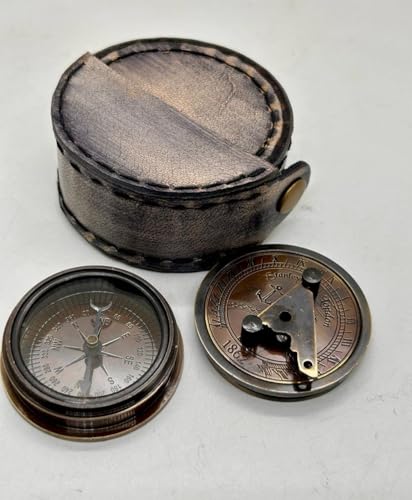 Brújula de bolsillo grabada de latón, herramienta vintage de navegación para senderismo, camping, trekking y aventuras al aire libre miniatura 1