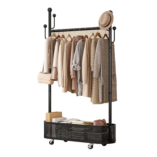 Porte-manteau sur pied pour en finir avec le désordre dans l'entrée de la maison