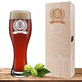👍 PRAKTISCHE FORM – Ein Klassiker, der im Gläserschrank nicht fehlen darf. Das Weißbierglas zeichnet sich durch seine besondere Stabilität aus. So übersteht das Glas auch zünftiges Anstoßen.