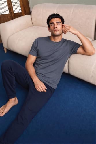 Image of Van Heusen Men's Crew Neck T-Shirt - Soft & Breathable Cotton | Regular Fit | Comfortable Everyday Casual Wear | Short Sleeves | Summer Favorite |Solid Colors | Style 60052|Available in Pack of 1 & 2