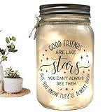Large application : améliorez l'ambiance de n'importe quel espace avec la lueur chaleureuse et accueillante de la Jar Night Light. Sa polyvalence le rend adapté à toutes les occasions, des dîners romantiques à la lecture