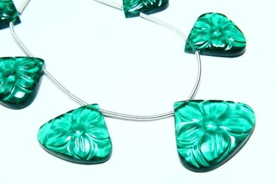 Quartz vert sculpté en cœur LKBEADS fil de perles gemmes pour création bijoux