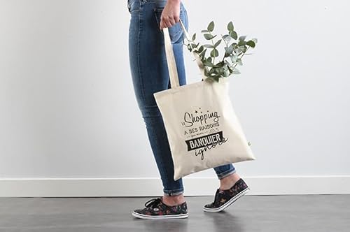AVERY - Pack of 8 White or Clear T-shirt or Textile Transfer Papers, Customizable and Printable, A4 Size, Inkjet Printing