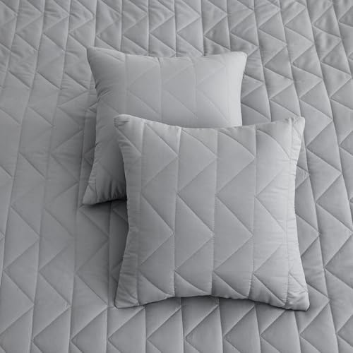 Image of Oversized King Bedspread, Geometric Diamond Stitched Quilt Set King /Cal King, Lightweight Reversible Coverlet, Straight Edge - Modern Classic Look, 5 Piece, Grey