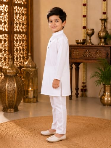 Image of superminis Baby Boys Cotton Solid Ethnic Wear Kurta Pyjama Set With Wooden Button