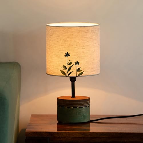ExclusiveLane 'Dainty Flowers' Hand-Painted Decorative Mango Wood...