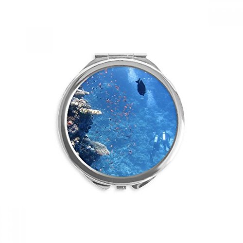 Miroir de poche poisson de mer pour vos retouches beauté pendant les vacances