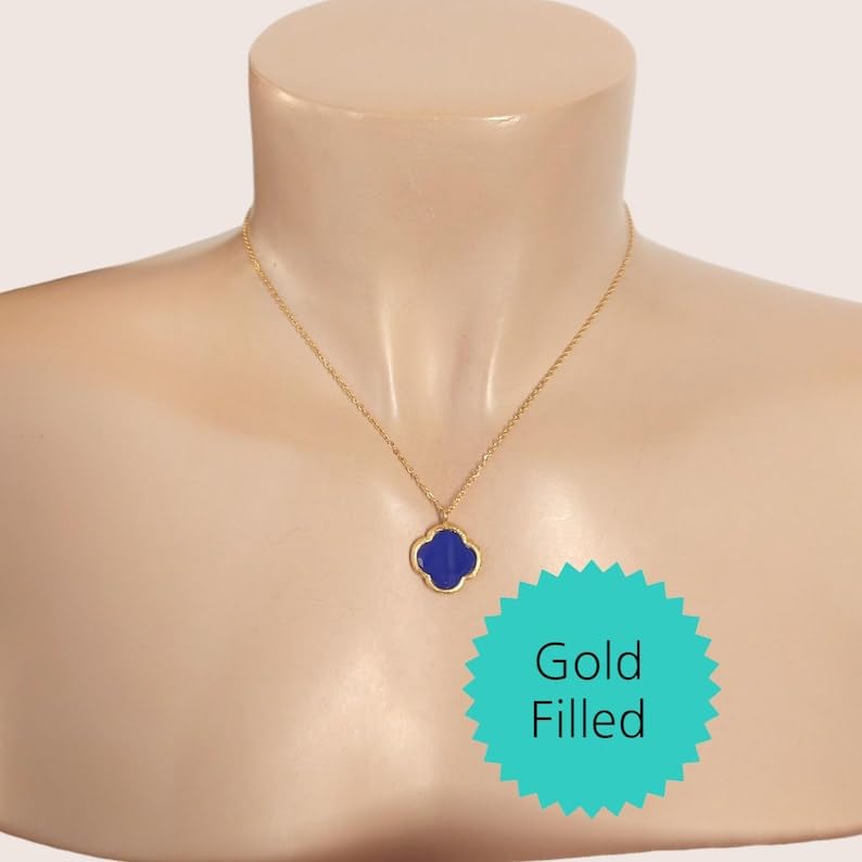 Collier trèfle en lapis-lazuli et argent 925, un bijou de lithothérapie d'exception