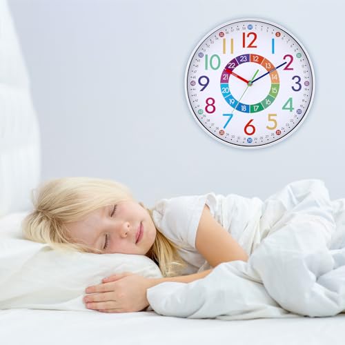 JIZZU Kinder Wanduhr Ohne Tickgeräusche, 30cm Bunt Zahlen Wanduhr, Lernende Wanduhr Quartz Lautlos, Kinderwanduhr für Kinderzimmer, Bunt Ziffern Kreativ Einfach zu Lesen, Geschenk zum Kindertag