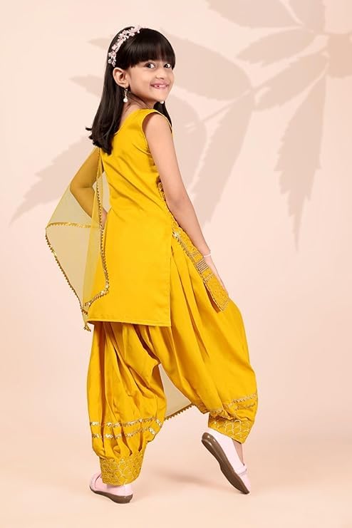 Image of Girls Ethnic Wear Embroidery Cotton Blend Kurti Patiala Set with Dupatta - Traditional Indian Outfit for Birthday Anniversary Festive Gift Occasion Gift Rakshabandhan Rakhi Diwali Wear