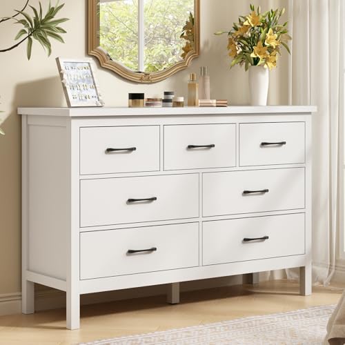 Tradare White Dresser for Bedroom with 7 Drawer,Wooden Double Dresser with Metal Handles, Wide Chest of Organizer Storage Drawers for Living Room, Hallway, Entryway