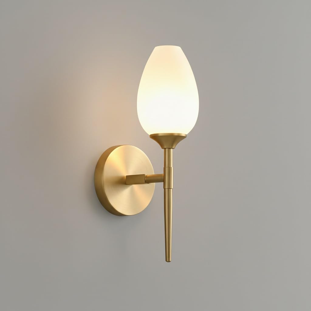 Lámpara de pared de latón de lujo minimalista y cristal en forma de lágrima