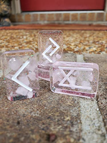 Elder Futhark Rose Quartz Resin Rune Set miniatura 5