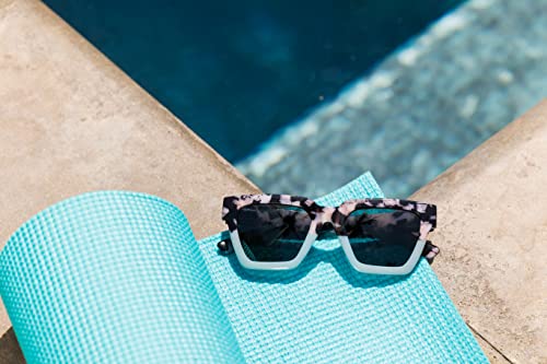 Peepers by PeeperSpecs Women's Out of Office Sun Square Polarized, No Correction Sunglasses4