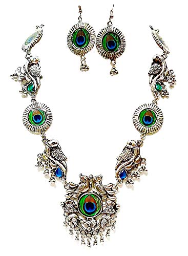 Bella collana con orecchini a forma di pavone da donna.