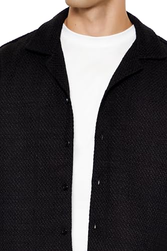 Forever 21 Men's Boxy Cropped Boucle Shirt3