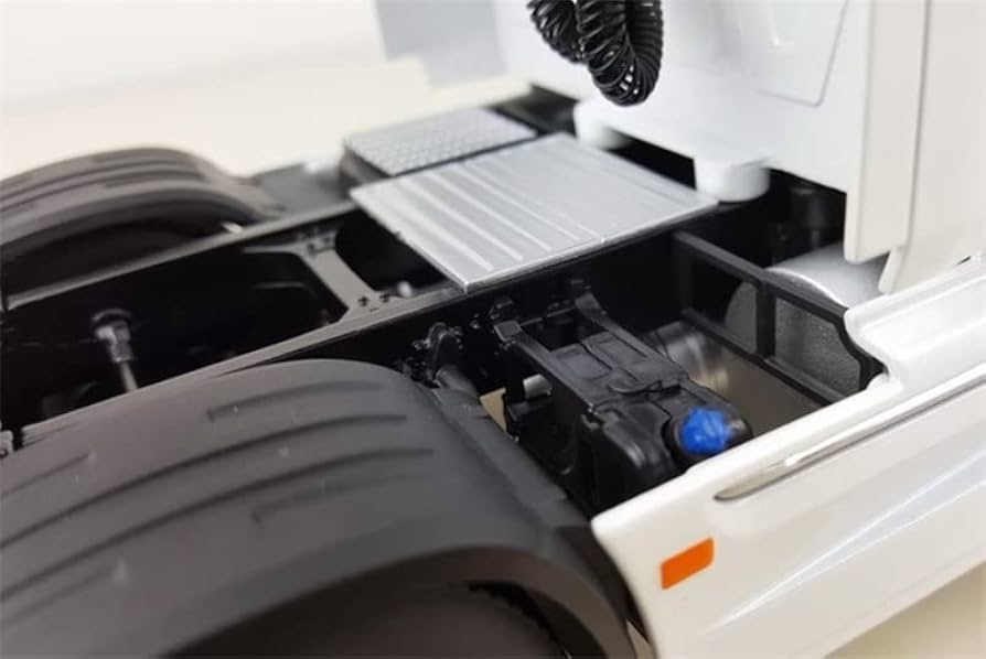 Amazon | 1/24 完成品 JAC gelfa V7 Truck American long head