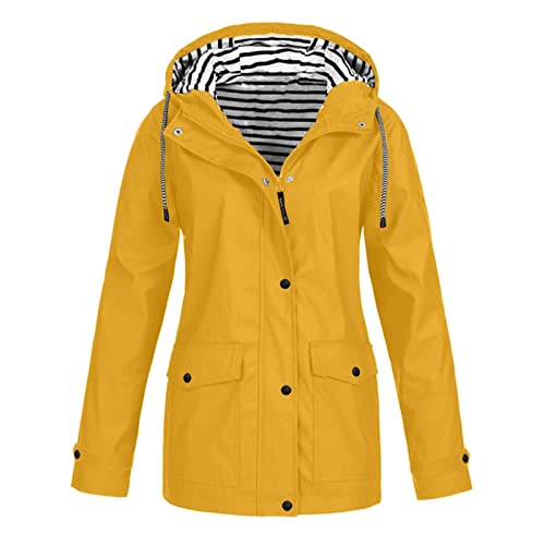 Manteau de pluie for femme pour rester élégante sous l'averse