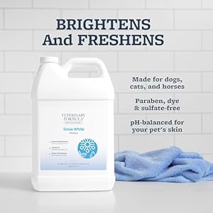   Veterinary-Formula-Smart-Coat-Complex-Snow-White-Shampoo-for-Dogs-and-Cats-128-Fl-oz-1-Gal--Gently-Remove-Stains-Yellowing-Without-BleachPeroxide--Cleans-Deodorizes-Brightens-White-Coats