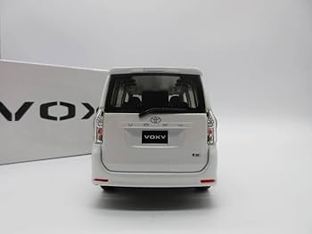 Amazon | 1/24 ミニカー ヴォクシー VOXY 70系 後期 非売品